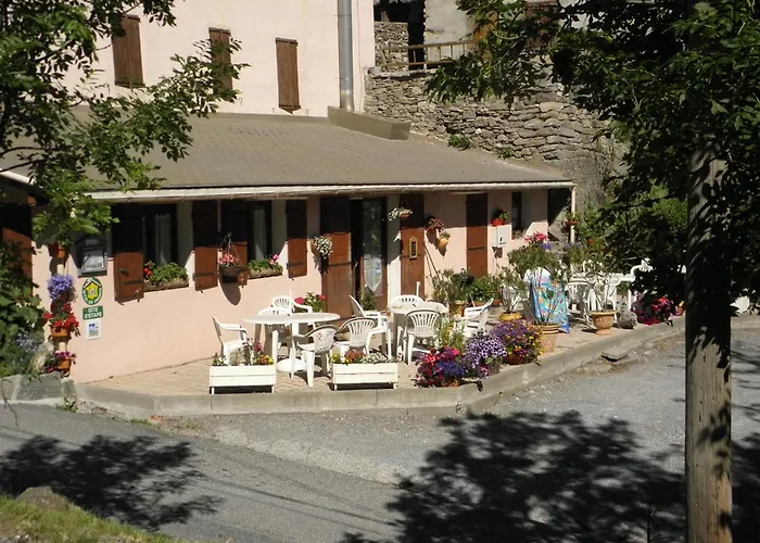 Les Terres Blanches De Hostel