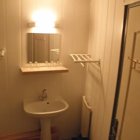 Les Terres Blanches De ホステル Méolans